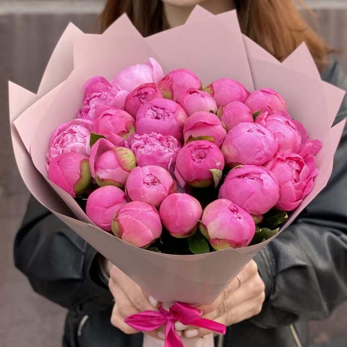 25 розовых пионов Флеминг